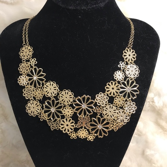 Icing Jewelry - Goldtone Costume Jewelry Necklace